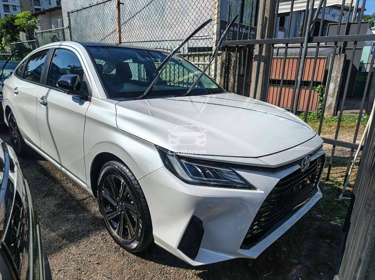 Image Toyota Yaris Ativ NIGHT SHADE 2025